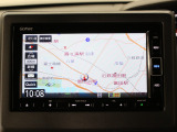 【純正ナビゲーション】使いやすいナビ操作にオーディオ機能も充実!Bluetooth接続で運転中のハンズフリー電話や好みの音楽を車内に流す事が出来ます。ラインナップや車種に応じて豊富な機能が使用可能♪