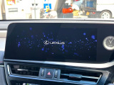 【12.3インチワイドナビ】高級感とインパクトのある大型ワイドナビを装備。各種オーディオ操作はもちろん、横長ワイド画面でのマップ2分割表示など、利便性も高いナビです♪