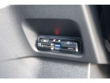 ETC車載器を装着しております。有料道路の料金所もスマートに通過できます。