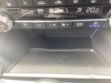 ★当社は点検整備費用込価格になります。MAZDAのエンジニアが納車前点検してからのお渡しです。点検記録簿をお渡ししています。