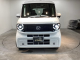 フロントマスクは個性もいっぱい! 人気の車です。