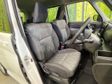 運転席シート廻りは使用感も少なく、良好な状態となっています。丁寧に使われていたことがよくわかりますね。