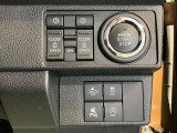車両状態証明書修復歴の有無も一目瞭然。機能や内装・外装、走行距離、修復歴の有無をチェックし、クルマの状態を10段階にした車両状態証明書。数字や記号を使ってわかりやすく表示しています。