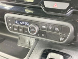 【シートヒーター】寒い日に重宝するシートヒーター!エアコンより早く温まってくれるので寒がりの人も安心ですね♪エアコンの温風は乾燥するから苦手、という方にもをおすすめです。
