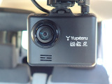 ◆【ドライブレコーダー】映像・音声などを記録する自動車用の装置です。もしもの事故の際の記録はもちろん、旅行の際の思い出としてドライブの映像を楽しむことができます。