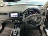 【前方視界】開放的な前方視界!運転がしやすく疲れにくいです♪窓が大きく、見通しがとっても良いおクルマですよ♪