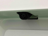 バックカメラ ナビゲーション等を装着した場合には車両の前後左右に搭載した4つのカメラにより、車庫入れや狭い道でのすれ違いをしっかりサポートするパノラマモニター対応カメラが付いてます