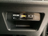 ETCが付いてます。ETC搭載車しか通過できないスマートICが利用できるようになりますよ!現在スマートICの設置箇所も増えてきているので、高速道路利用の幅が広がりますね☆