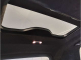 【BMWSOSコール】車両の衝突や横転を検知した際やエアバッグが展開するような深刻な事故が発生した際に、車両標準装備の専用通信機器から自動的にSOSコールを発信するシステムです。24時間対応可能です!
