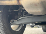 お車を安心してお乗りいただく為には、足回りの定期点検が欠かせません。サービスサポート(有償保証)では無料点検もご提供しており、安心のカーライフをお過ごしいただけるサポート体制が整っています。