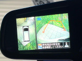 【アラウンドビューモニター】専用のカメラにより、上から見下ろしたような視点で360度クルマの周囲を確認することができます☆死角部分も確認しやすく、狭い場所での切り返しや駐車もスムーズに行えます。