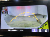バックガイドモニターで、後方を確認しながら安心して駐車することができます。運転初心者も熟練者も必須の機能ですよ!