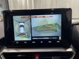 【バックモニター】駐車時に後方がリアルタイム映像で確認できます。大型商業施設や立体駐車場での駐車時や、夜間のバック時に大活躍?