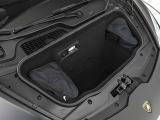 納車前には専門のテクニカルスタッフにより、 厳密な納車前点検を実施しますので、ご安心してお乗り頂けます。