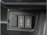 【車屋】として、長く車業界に従事した経験豊富なスタッフが多数在籍しております。