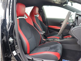 お車選びをお楽しみ頂けるよう、在庫車の展示スペースを十分に確保しております。