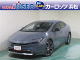 優れた燃費性能を誇るハイブリッドカー、トヨタ・プリウスです☆