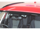EyeSight(Ver.3)搭載!衝突被害軽減ブレーキや追従機能、車線逸脱抑制やはみ出し警報などで運転をサポートします。