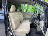 運転席シート廻りは使用感も少なく、良好な状態となっています。丁寧に使われていたことがよくわかりますね。