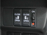 ◆両側電動スライドドア◆狭い駐車場でも乗り降りが楽々♪お子様が隣の車にドアを当ててしまう心配もございません!小さなお子様連れの方もこれで安心。