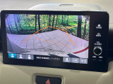 【バックカメラ】駐車時に後方がリアルタイム映像で確認できます。大型商業施設や立体駐車場での駐車時や、夜間のバック時に大活躍!運転スキルに関わらず、今や必須となった装備のひとつです!