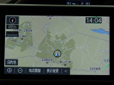 純正ナビを装備。タッチパネル式で使いやすく、お出かけもラクラクです。