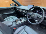 Q7 ブラック スタイリング 4WD 4WD 本革シート
