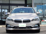 BMW在庫保有台数常時100台以上!ご来店の際はBMW本店(厚木市下荻野140-1)にご来店ください!弊社自慢の全天候型ショールーム!BMW在庫保有台数常時100台以上ございます!