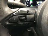 【ステアリングスイッチ】前方から目を離すことなく操作することが可能です。