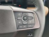 ■ステアリングスイッチ■ハンドル手元でオーディオの操作が簡単に出来ます。運転中でもナビまで手を伸ばさずに操作が出来て安心です。