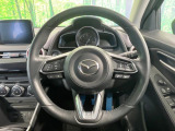 【純正革巻きステアリング】上質な革を使用することで、手にしっかり馴染みとても運転しやすいハンドルです♪