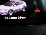 航続可能距離が約618kmで急速充電器で約40分間で80%までの充電が可能です☆