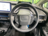 【純正革巻きステアリング】上質な革を使用することで、手にしっかり馴染みとても運転しやすいハンドルです♪