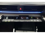 ★エアコンはオートタイプが装着済みです!オートモードにしておけば、車内温度を設定するだけで風の料や吹き出し口の切り替えを機械が行ってくれます!一年中快適な環境を作れますよ♪