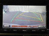 【バックモニター】駐車時に後方がリアルタイム映像で確認できます。大型商業施設や立体駐車場での駐車時や、夜間のバック時に大活躍?