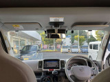 視界広々で運転しやすいインパネ