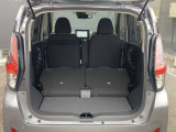 すべて倒していただけるとさらに容量が増え大型荷物でもらくらく載せることが出来るのでいざというときにとても便利です。