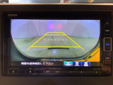 リアカメラ付で、後方をナビ画面で確認。車庫入れも安心です。もちろん、バックギアと連動しています。