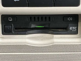 残価設定型クレジットをご用意しております。車両価格の一部をあらかじめ残価として据え置き、残りの金額を分割払いとするプランです。 詳しくはスタッフにお問合せください。