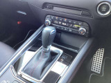 MTモード付です!MT感覚でシフトチェンジできます。MT車が少なくなってきた現在に面白さを取り入れた装備です。走る歓びを!