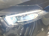●LEDヘッドライト:夜間走行時も良好な視界を確保し安心して運転できる高輝度LEDヘッドライトを装備!点灯速度が早く、消費電力も抑えられています。