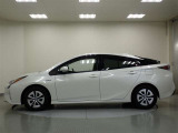 プリウス 1.8 A E-Four 4WD 