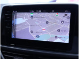 納車前点検では71項目にわたる厳しいチェックを行い、《エンジンオイル》、《オイルフィルター》、《ワイパーブレードゴム》を交換して納車いたします。