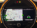 ●純正ナビ:一体感のあるナビは、高級感ある車内を演出してくれます。オーディオ機能も充実しておりますので、運転もより楽しめます♪
