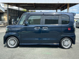 当社の車両には『安心して車選びをしていただくために』お支払い総額を表示しております。税金、自賠責保険料、登録費用、リサイクル料金が含まれており、県内登録及び届出で店頭納車の場合になります。