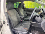 運転席シート廻りは使用感も少なく、良好な状態となっています。前オーナー様が丁寧に使っていたことがよくわかりますね。