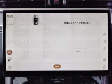 【パークアシスト:MOP価格 35,000円】車両に内蔵されているセンサーが駐車可能な位置を感知します。