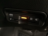 ETCが付いてます。ETC搭載車しか通過できないスマートICが利用できるようになりますよ!現在スマートICの設置箇所も増えてきているので、高速道路利用の幅が広がりますね☆