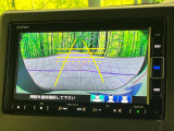 【バックカメラ】駐車時に後方がリアルタイム映像で確認できます。大型商業施設や立体駐車場での駐車時や、夜間のバック時に大活躍!運転スキルに関わらず、今や必須となった装備のひとつです!