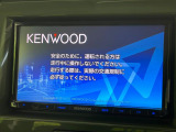 【ナビゲーション】使いやすいナビで目的地までしっかり案内してくれます。各種オーディオ再生機能も充実しており、お車の運転がさらに楽しくなります!!